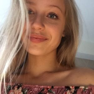 Meet your Posher, Kira